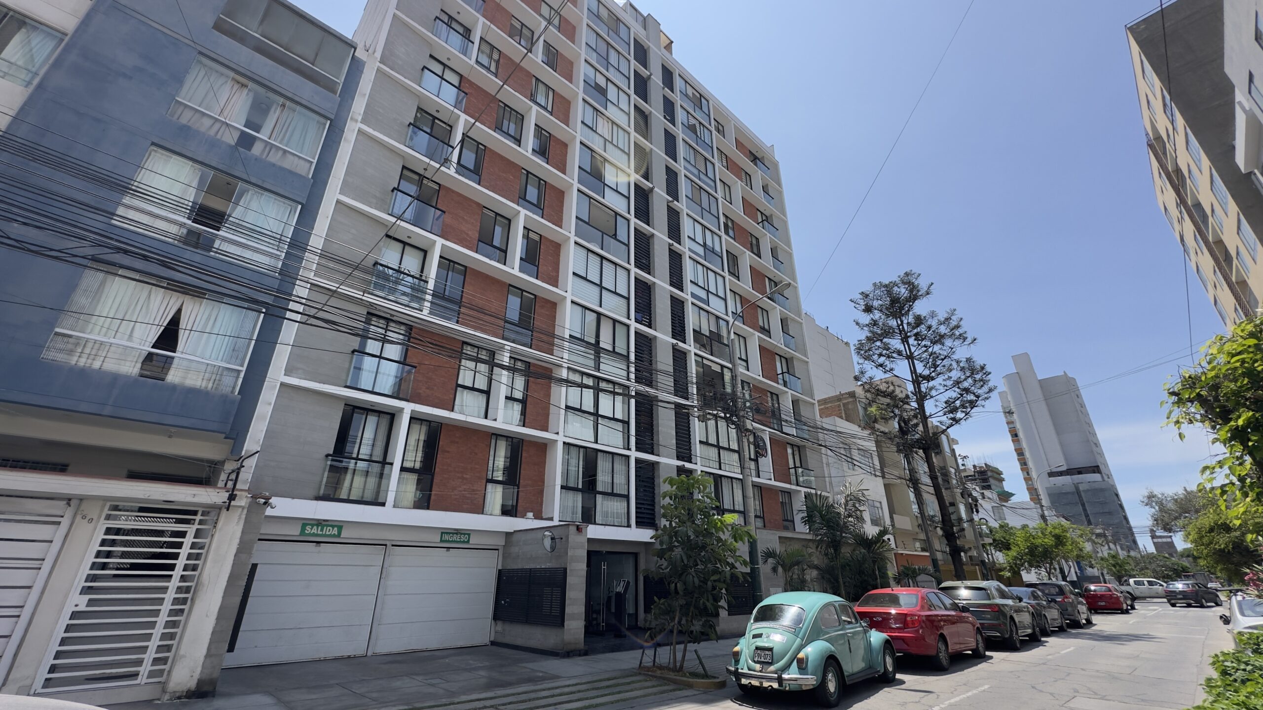 ALQUILER DE MODERNO E ILUMINADO DEPARTAMENTO EN JESÚS MARÍA