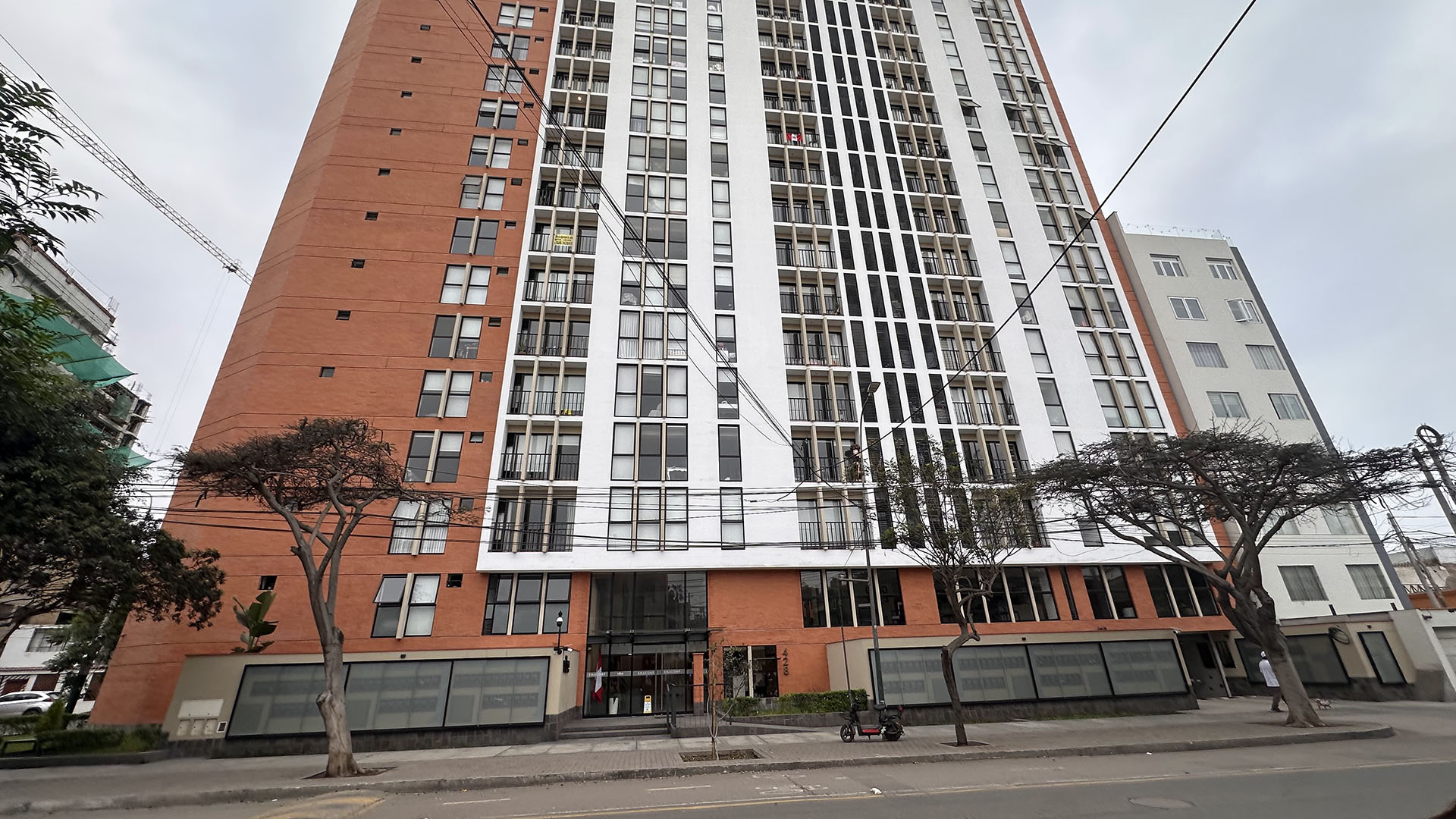 HERMOSO DEPARTAMENTO AMOBLADO EN VENTA EN BARRANCO - IDEAL PARA INVERSION