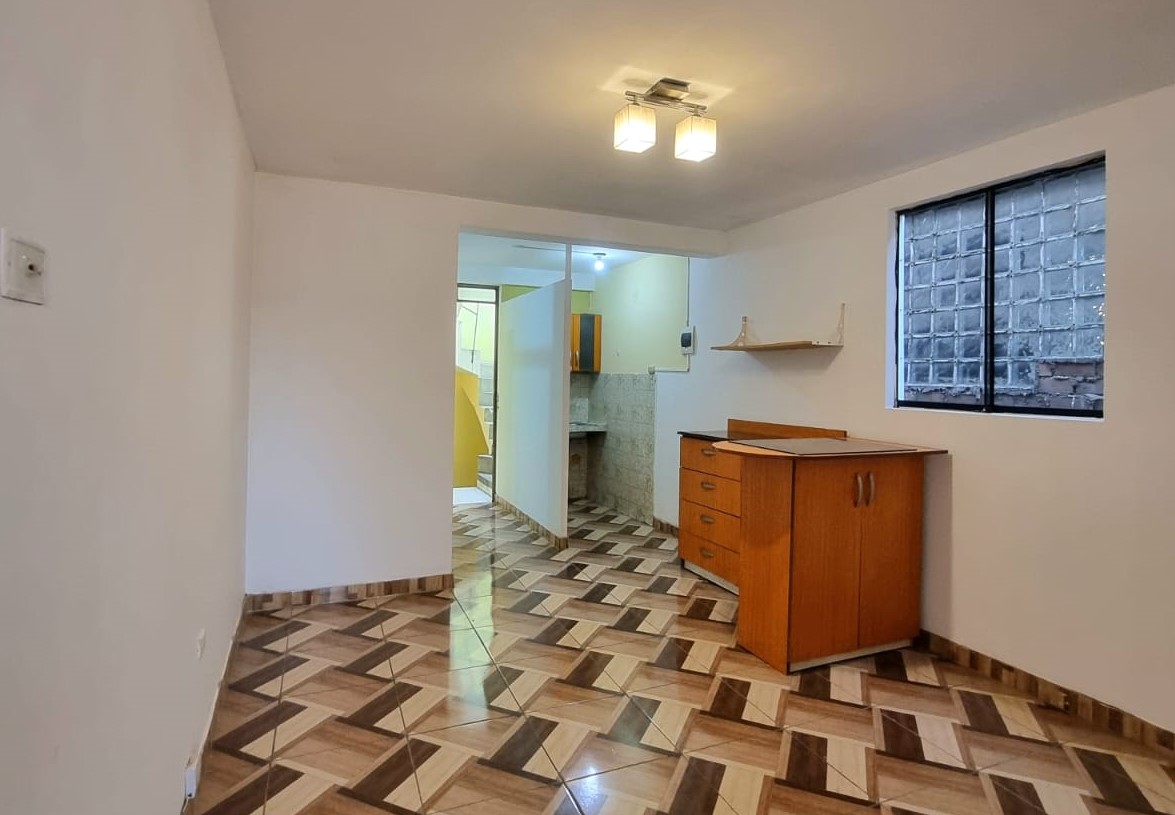 DEPARTAMENTO EN VENTA EN ZONA COMERCIAL DE LINCE - PISO 3 CON VISTA EXTERNA